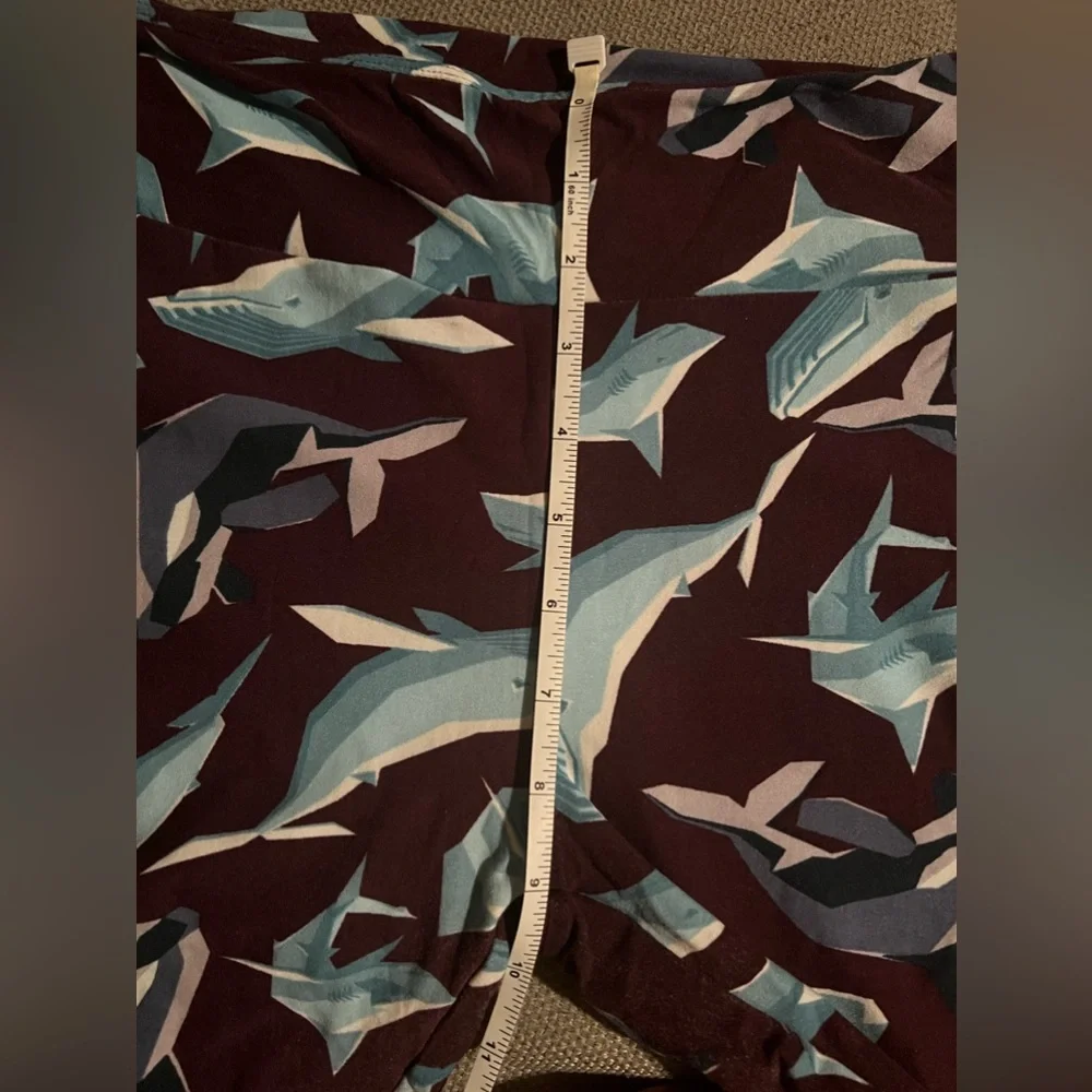 Lularoe Womens Leggings One Size Rare “Unicorn” Sharks‎ Whales